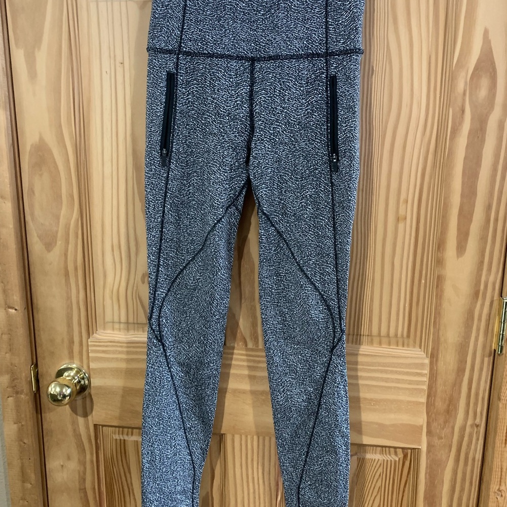Lululemon "Run it Out" Leggings